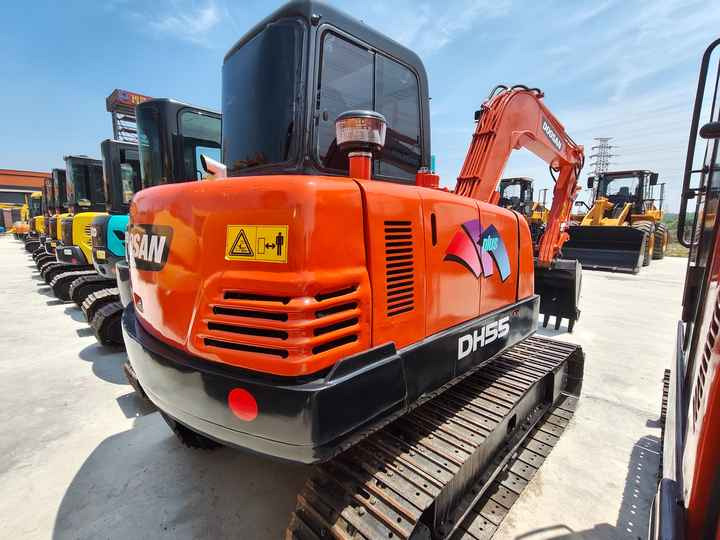 90% New Mini Excavator Doosan DH55, 5-Ton Mini Used High Quality - Мини-экскаватор: фото 4 90% New Mini Excavator Doosan DH55, 5-Ton Mini Used High Quality - Мини-экскаватор: фото 4