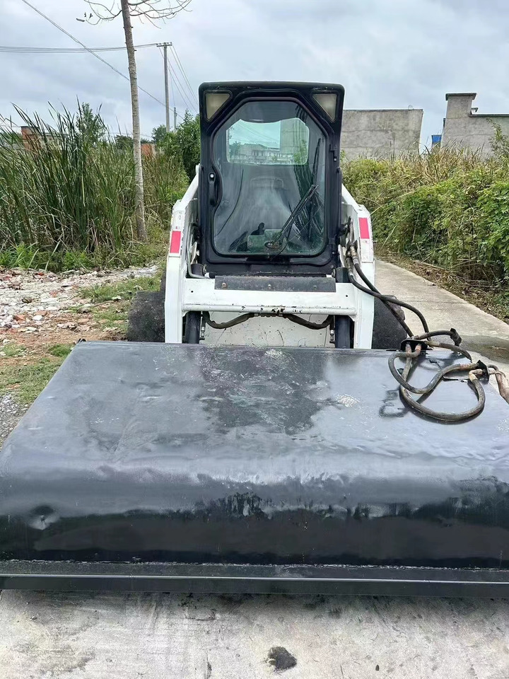BOBCAT Second-hand Excellent Skidsteer Bobcat S160 - Мини-погрузчик с бортовым поворотом: фото 5 BOBCAT Second-hand Excellent Skidsteer Bobcat S160 - Мини-погрузчик с бортовым поворотом: фото 5
