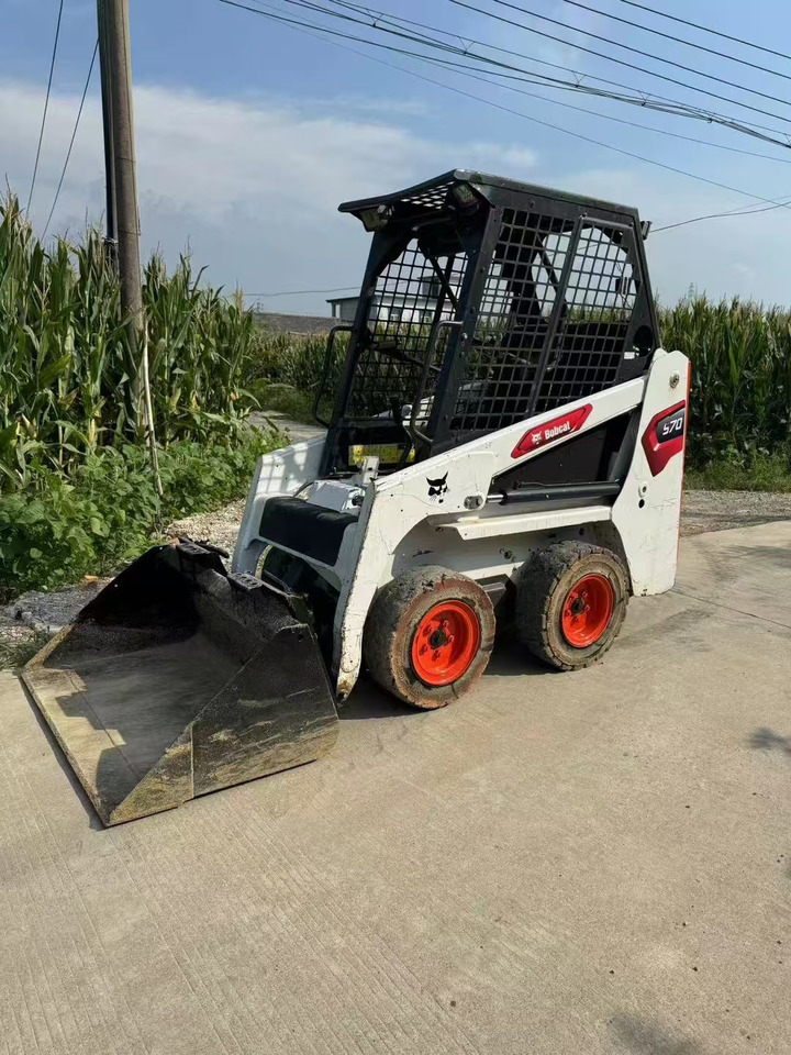 BOBCAT used bobcat s70 hotsale high quality - Мини-погрузчик с бортовым поворотом: фото 3 BOBCAT used bobcat s70 hotsale high quality - Мини-погрузчик с бортовым поворотом: фото 3