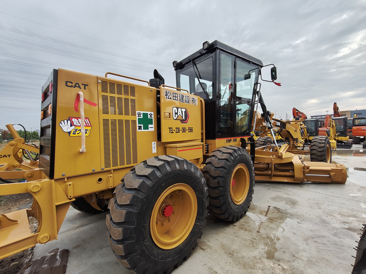 CATERPILLAR High Quality Cheap Price Used CAT 140K - Грейдер: фото 1 CATERPILLAR High Quality Cheap Price Used CAT 140K - Грейдер: фото 1