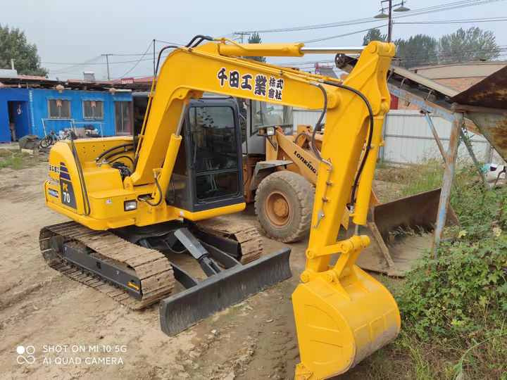 Cheap Used Komatsu PC70 Crawler Excavator with High Efficiency Used Heavy Machinery Komatsu P70 Digger Cheap for Sale - Гусеничный экскаватор: фото 3 Cheap Used Komatsu PC70 Crawler Excavator with High Efficiency Used Heavy Machinery Komatsu P70 Digger Cheap for Sale - Гусеничный экскаватор: фото 3