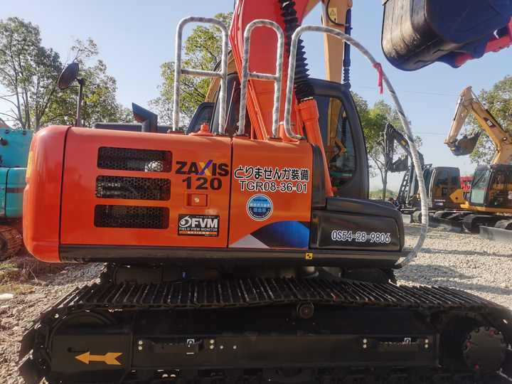 Japan Original Hitachi ZX120 Crawler Excavator Perfect for Various Projects Available Used Excavators for Sale - Гусеничный экскаватор: фото 2 Japan Original Hitachi ZX120 Crawler Excavator Perfect for Various Projects Available Used Excavators for Sale - Гусеничный экскаватор: фото 2