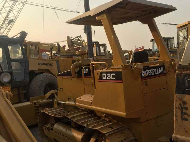 Mini CAT Bulldozer D3c D3 D3k D3m D4h D4m D4k D5h D5g D5k D5m Used Bulldozer with Ripper for Sale - Бульдозер: фото 3 Mini CAT Bulldozer D3c D3 D3k D3m D4h D4m D4k D5h D5g D5k D5m Used Bulldozer with Ripper for Sale - Бульдозер: фото 3