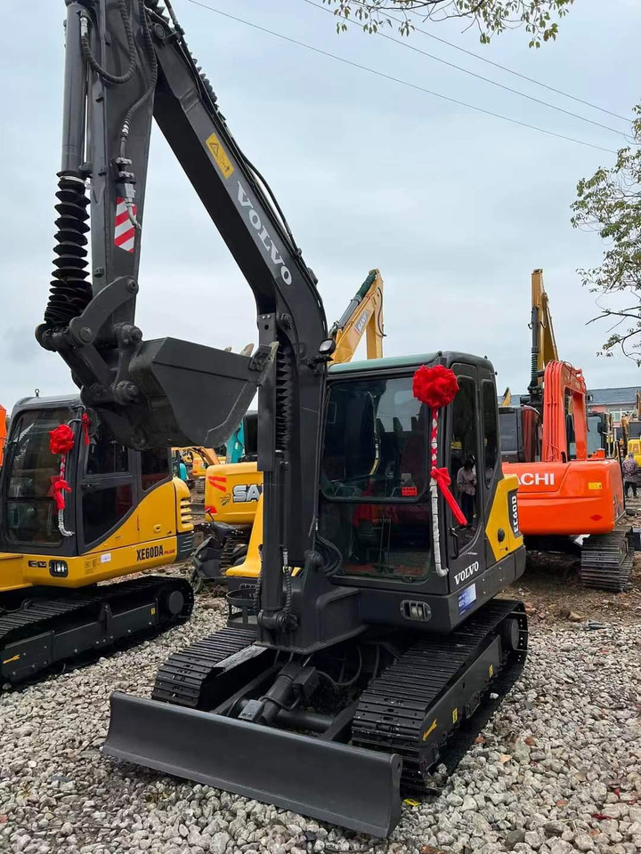 Second-hand Excavator Popular Hotsale VOLVO EC60D MINI - Экскаватор: фото 2 Second-hand Excavator Popular Hotsale VOLVO EC60D MINI - Экскаватор: фото 2