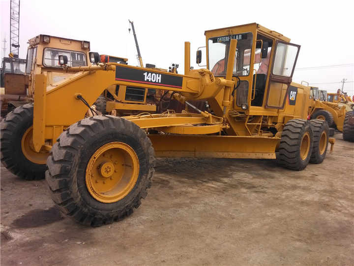Used Caterpillar CAT 140H Land Road Motor Grader CAT140 CAT140H Used Grader Cheap Price for Sale - Грейдер: фото 2 Used Caterpillar CAT 140H Land Road Motor Grader CAT140 CAT140H Used Grader Cheap Price for Sale - Грейдер: фото 2