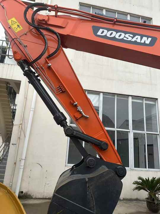 Гусеничный экскаватор Used Excavator Doosan DX300 Excavators Mini Equipment Earth Moving Machinery Doosan Digger Excavator for Sale: фото 6