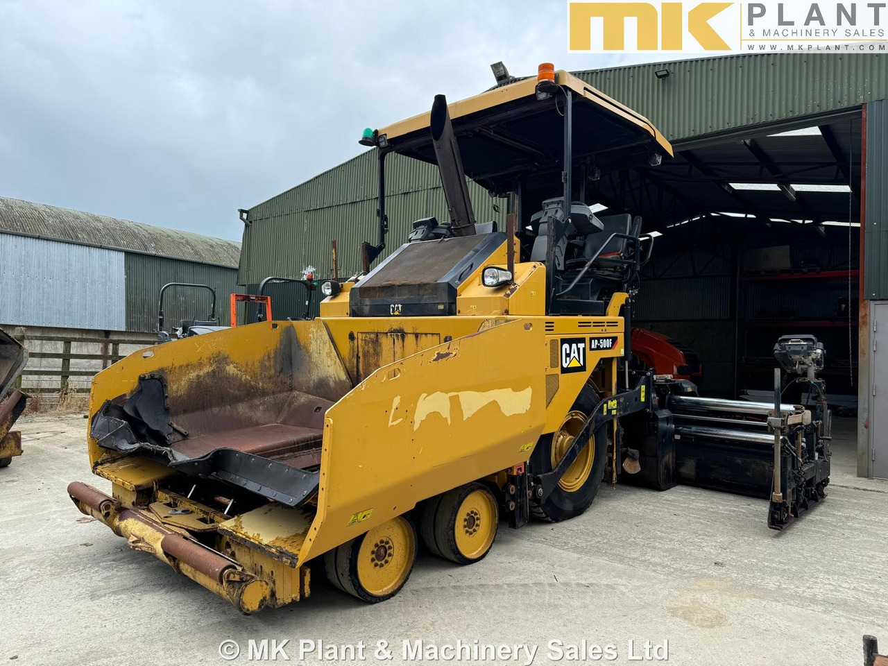 CATERPILLAR AP500F - Асфальтоукладчик: фото 2 CATERPILLAR AP500F - Асфальтоукладчик: фото 2