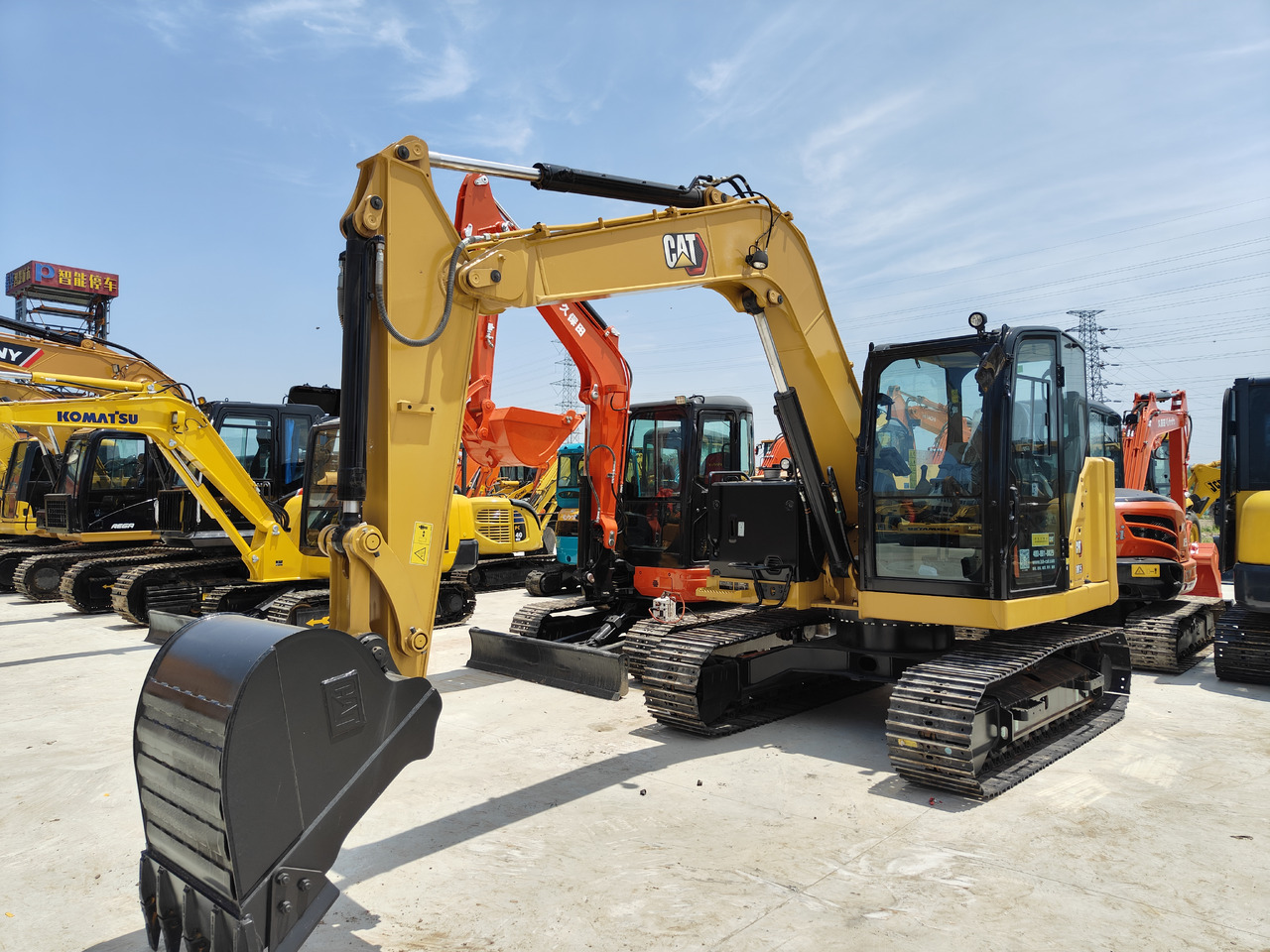 CATERPILLAR 307E - Гусеничный экскаватор: фото 3 CATERPILLAR 307E - Гусеничный экскаватор: фото 3