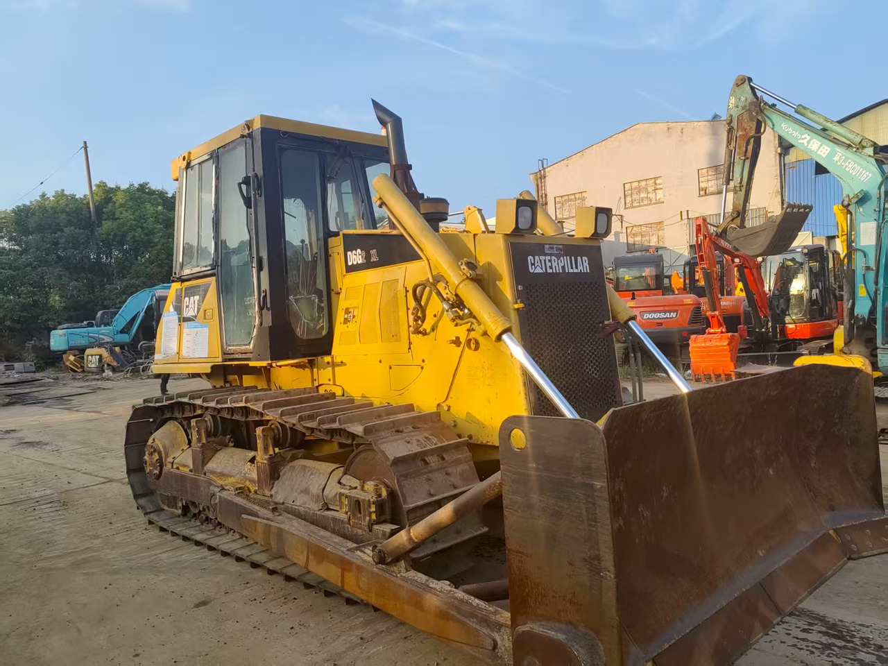 CATERPILLAR D6G - Бульдозер: фото 1 CATERPILLAR D6G - Бульдозер: фото 1