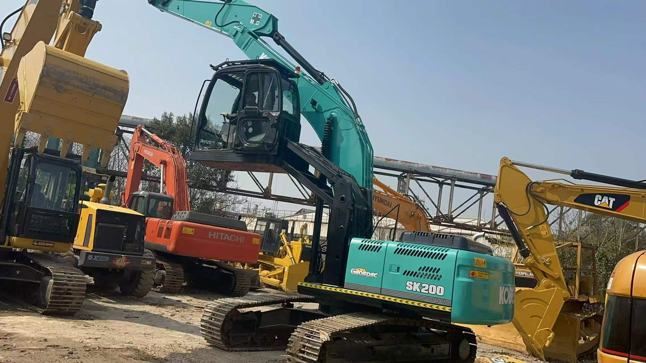 KOBELCO SK200-8 - Мини-экскаватор: фото 5 KOBELCO SK200-8 - Мини-экскаватор: фото 5