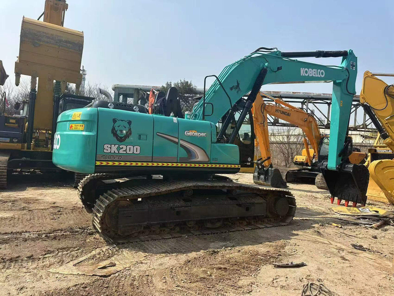 KOBELCO SK200-8 - Мини-экскаватор: фото 4 KOBELCO SK200-8 - Мини-экскаватор: фото 4