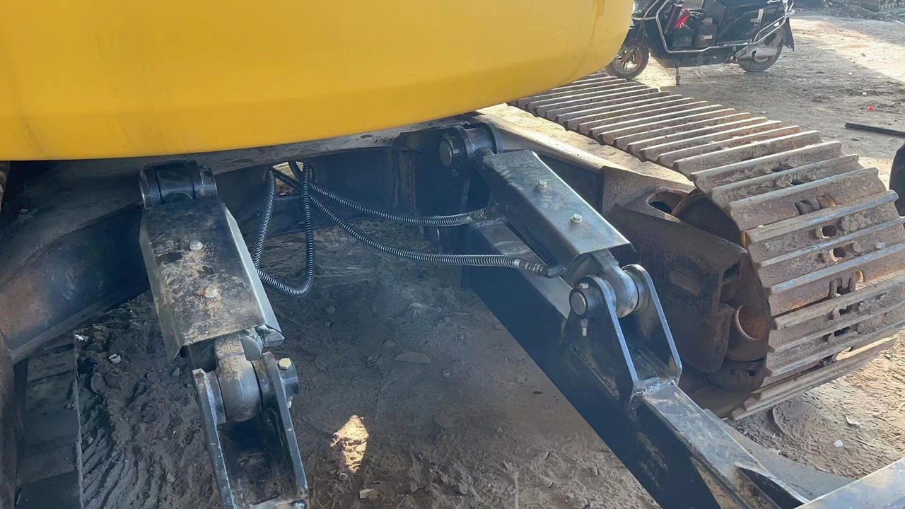 KOMATSU PC138US - Гусеничный экскаватор: фото 3 KOMATSU PC138US - Гусеничный экскаватор: фото 3