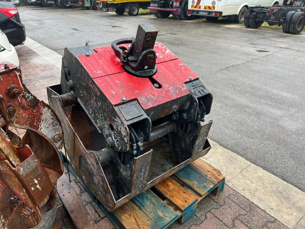 BENNA USATA MINELLI A CUCCHIAIO CON ROTORE - Грейферный ковш: фото 1 BENNA USATA MINELLI A CUCCHIAIO CON ROTORE - Грейферный ковш: фото 1