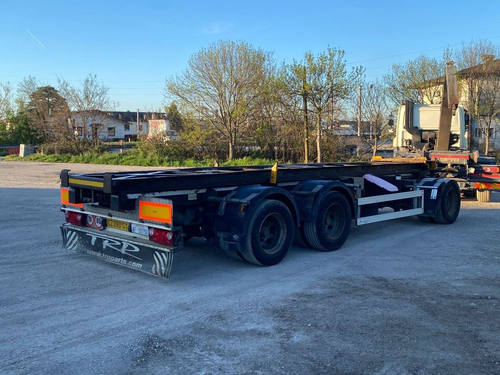 CARDI RIMORCHIO CARDI SCARRABILE RIBALTABILE PNEUMATICO - Прицеп мультилифт/ Бункеровоз: фото 4 CARDI RIMORCHIO CARDI SCARRABILE RIBALTABILE PNEUMATICO - Прицеп мультилифт/ Бункеровоз: фото 4