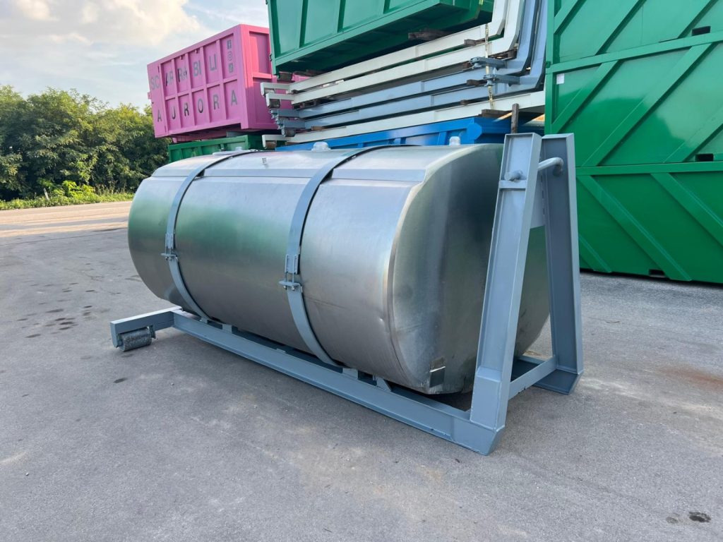 CISTERNA SCARRABILE USATA IN ACCIAIO INOX - Контейнер для мультилифта: фото 4 CISTERNA SCARRABILE USATA IN ACCIAIO INOX - Контейнер для мультилифта: фото 4