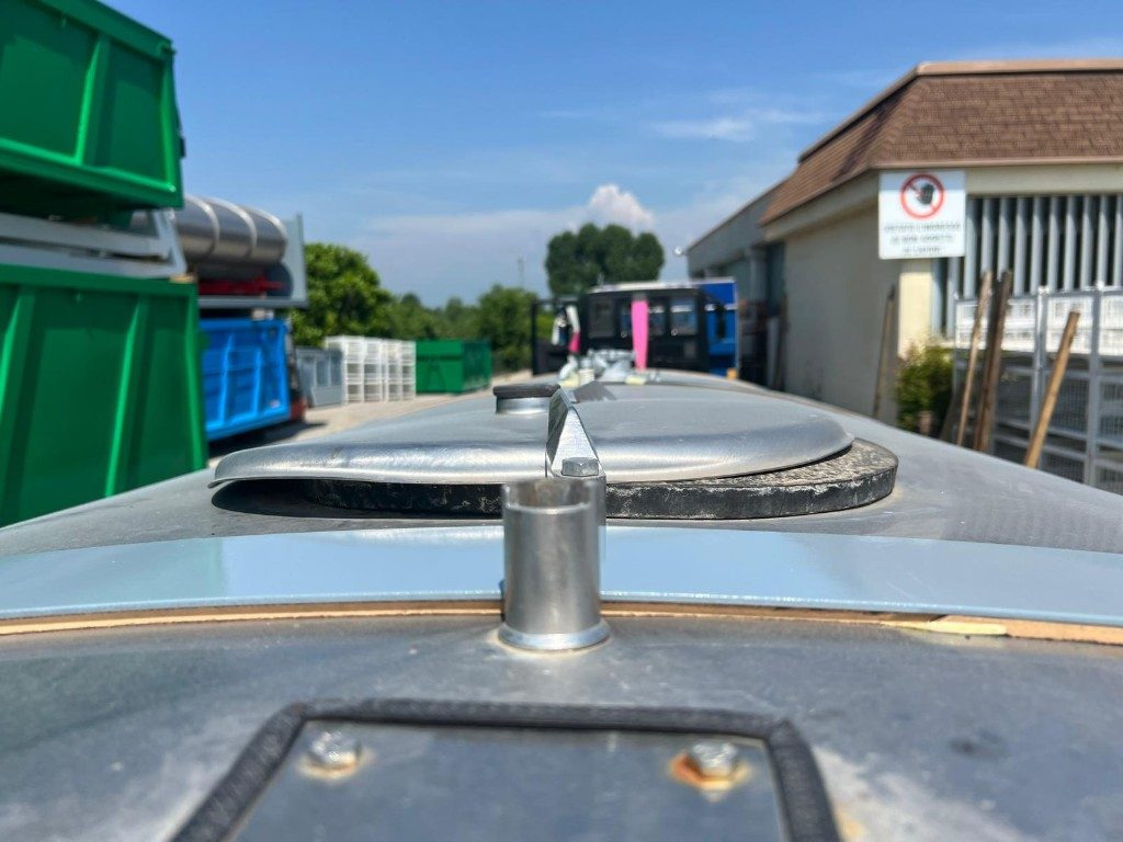 CISTERNA USATA SCARRABILE IN ACCIAIO - Контейнер для мультилифта: фото 5 CISTERNA USATA SCARRABILE IN ACCIAIO - Контейнер для мультилифта: фото 5