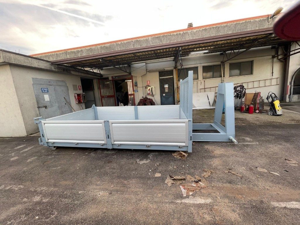 CONTAINER SCARRABILE NUOVO A PIANALE CON SPONDE - Контейнер для мультилифта: фото 3 CONTAINER SCARRABILE NUOVO A PIANALE CON SPONDE - Контейнер для мультилифта: фото 3