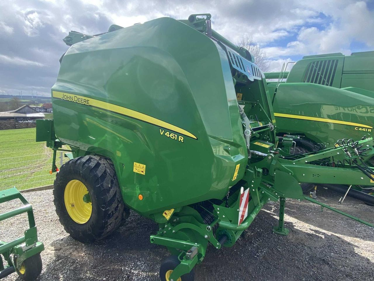 John Deere V461 R - 671 Bunde - Пресс-подборщик рулонный: фото 2 John Deere V461 R - 671 Bunde - Пресс-подборщик рулонный: фото 2