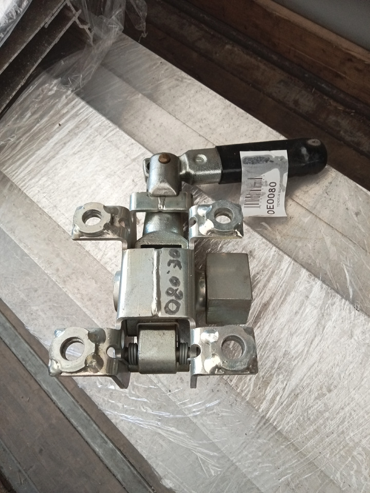 Trouillet TENDEUR BACHE CLIQUET DROIT - Кузов и экстерьер: фото 1 Trouillet TENDEUR BACHE CLIQUET DROIT - Кузов и экстерьер: фото 1