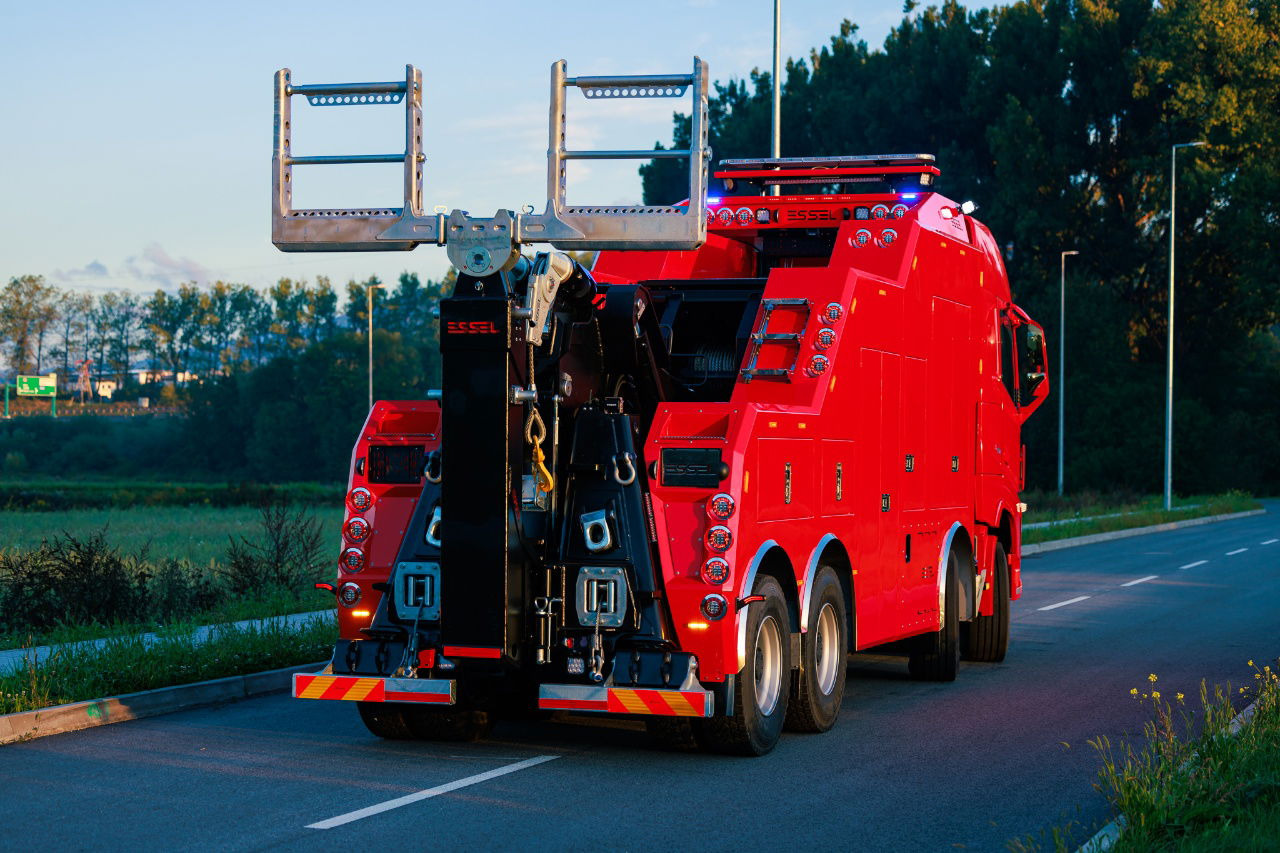 Новый Эвакуатор Volvo FH NEW ER4120 5 winches T-REX Volvo FH 540 8x4 WB6,0 White or RED: фото 11