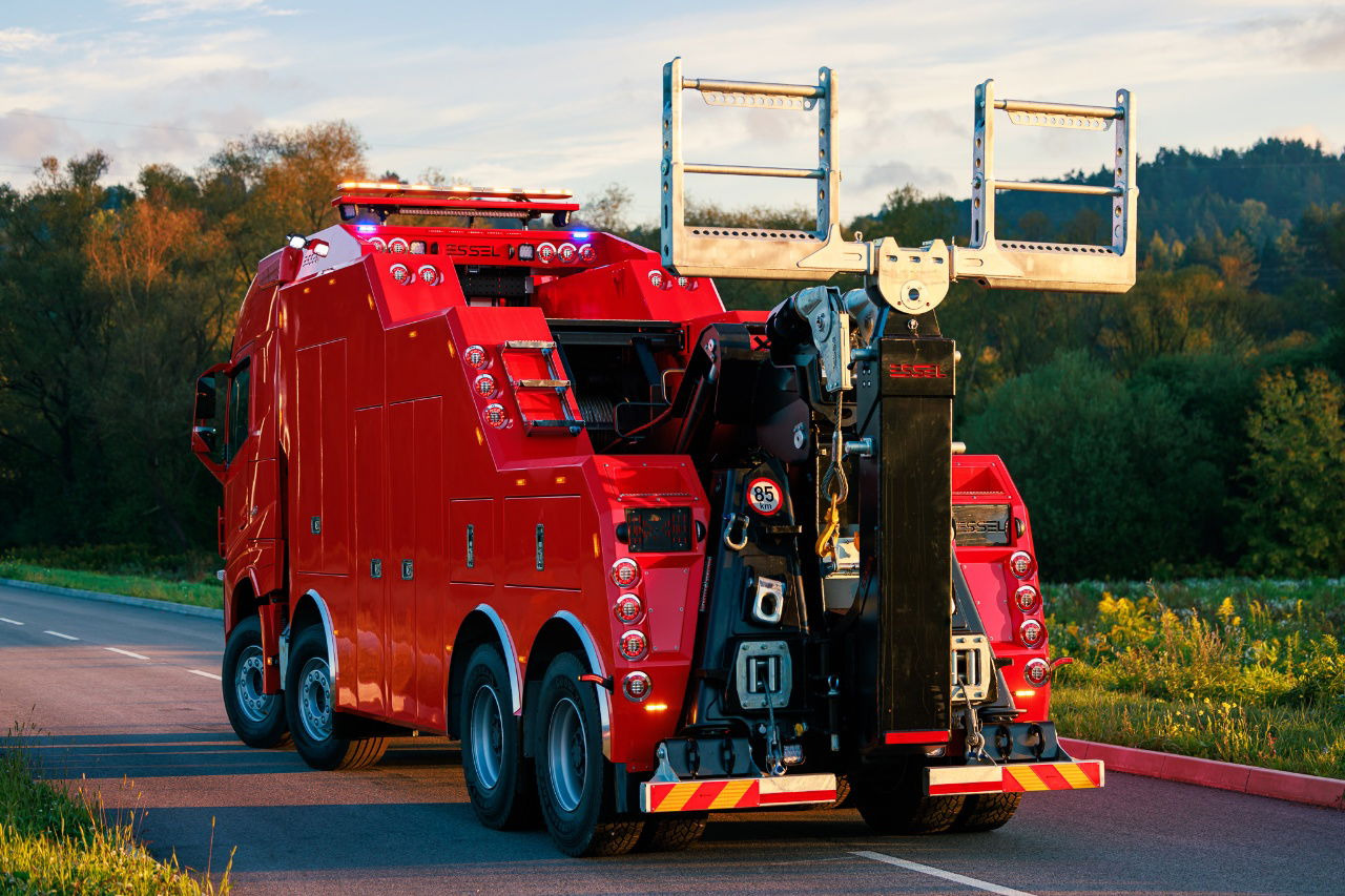 Новый Эвакуатор Volvo FH NEW ER4120 5 winches T-REX Volvo FH 540 8x4 WB6,0 White or RED: фото 12