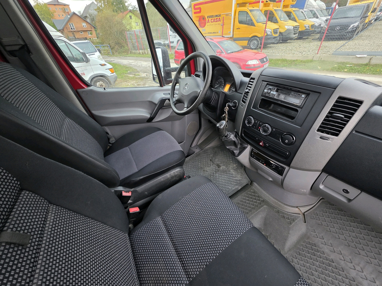 Малотоннажный бортовой грузовик Mercedes-Benz Sprinter 418 CDI Skrzynia +HDS 10.5 M +Pilot ! 87000km !: фото 22 Малотоннажный бортовой грузовик Mercedes-Benz Sprinter 418 CDI Skrzynia +HDS 10.5 M +Pilot ! 87000km !: фото 22