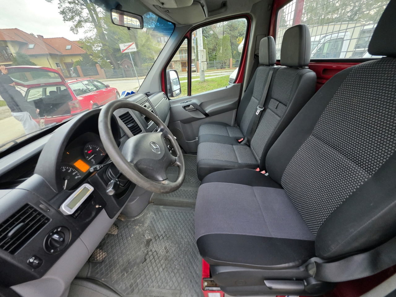 Малотоннажный бортовой грузовик Mercedes-Benz Sprinter 418 CDI Skrzynia +HDS 10.5 M +Pilot ! 87000km !: фото 18 Малотоннажный бортовой грузовик Mercedes-Benz Sprinter 418 CDI Skrzynia +HDS 10.5 M +Pilot ! 87000km !: фото 18