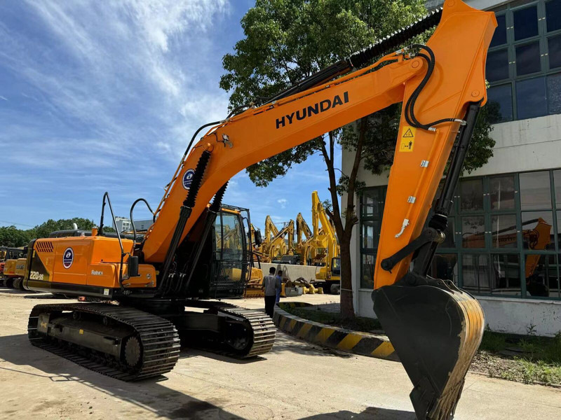 Hyundai R220LC-9S - Гусеничный экскаватор: фото 3 Hyundai R220LC-9S - Гусеничный экскаватор: фото 3