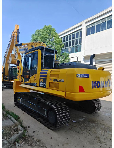 Komatsu PC220-8 - Гусеничный экскаватор: фото 2 Komatsu PC220-8 - Гусеничный экскаватор: фото 2