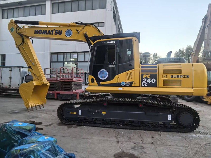 Komatsu PC240LC-8 - Гусеничный экскаватор: фото 5 Komatsu PC240LC-8 - Гусеничный экскаватор: фото 5