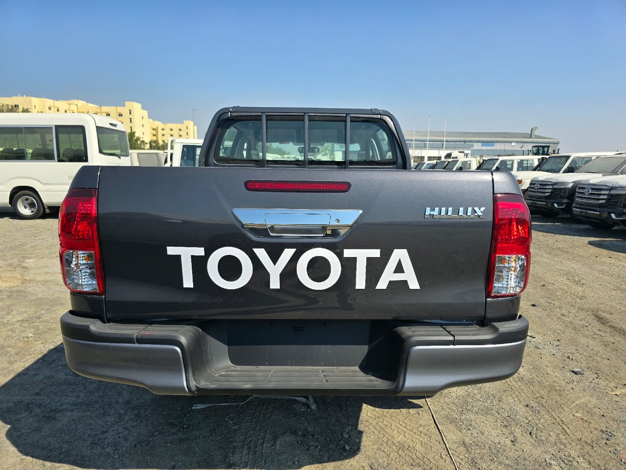 TOYOTA HILUX ACTIVE DOUBLE CAB - Пикап, Грузопассажирский фургон: фото 1 TOYOTA HILUX ACTIVE DOUBLE CAB - Пикап, Грузопассажирский фургон: фото 1