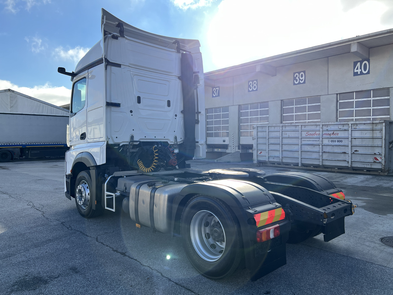 MERCEDES-BENZ Mercedes-Benz Actros 1846 | Standklima | Retarder | Euro 6 - Тягач: фото 4 MERCEDES-BENZ Mercedes-Benz Actros 1846 | Standklima | Retarder | Euro 6 - Тягач: фото 4