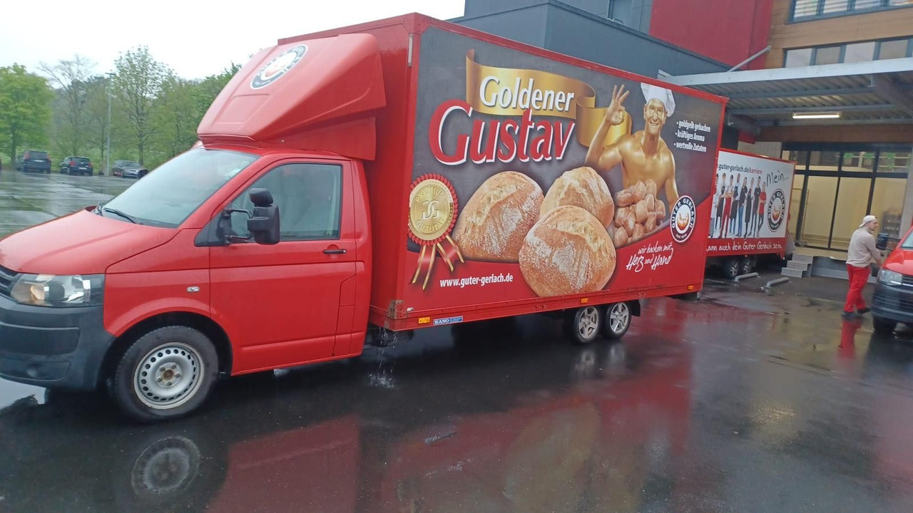 Volkswagen T5 2.0tdi mit Rampe 3ACHSER Tandemachse - Фургон с закрытым кузовом: фото 1 Volkswagen T5 2.0tdi mit Rampe 3ACHSER Tandemachse - Фургон с закрытым кузовом: фото 1