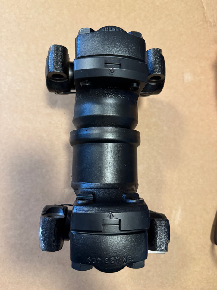 VOLVO VCE - Приводный вал для Строительной техники: фото 1 VOLVO VCE - Приводный вал для Строительной техники: фото 1