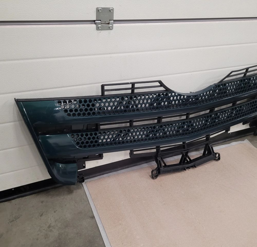 GRILL MERCEDES ACTROS MP4 ORYGINAŁ - Решётка радиатора для Грузовиков: фото 3 GRILL MERCEDES ACTROS MP4 ORYGINAŁ - Решётка радиатора для Грузовиков: фото 3