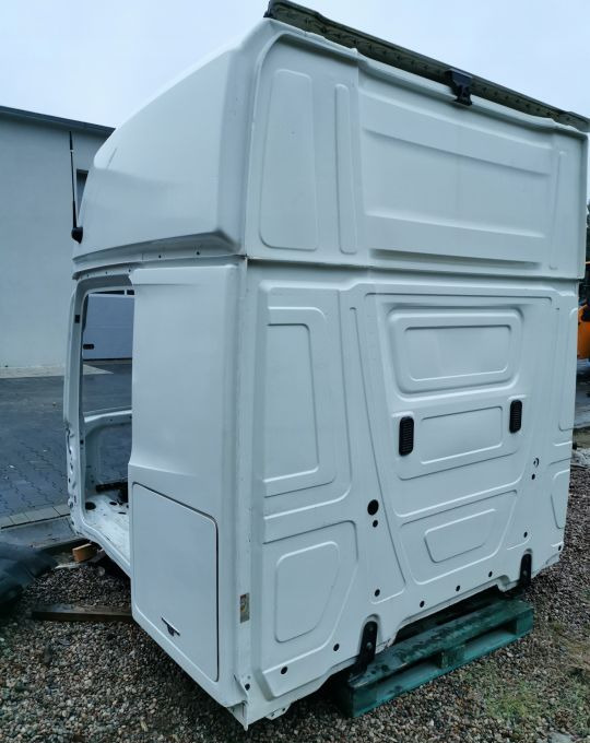 KABINA MERCEDES ACTROS MP4 GIGA BDF - Кабина для Грузовиков: фото 3 KABINA MERCEDES ACTROS MP4 GIGA BDF - Кабина для Грузовиков: фото 3