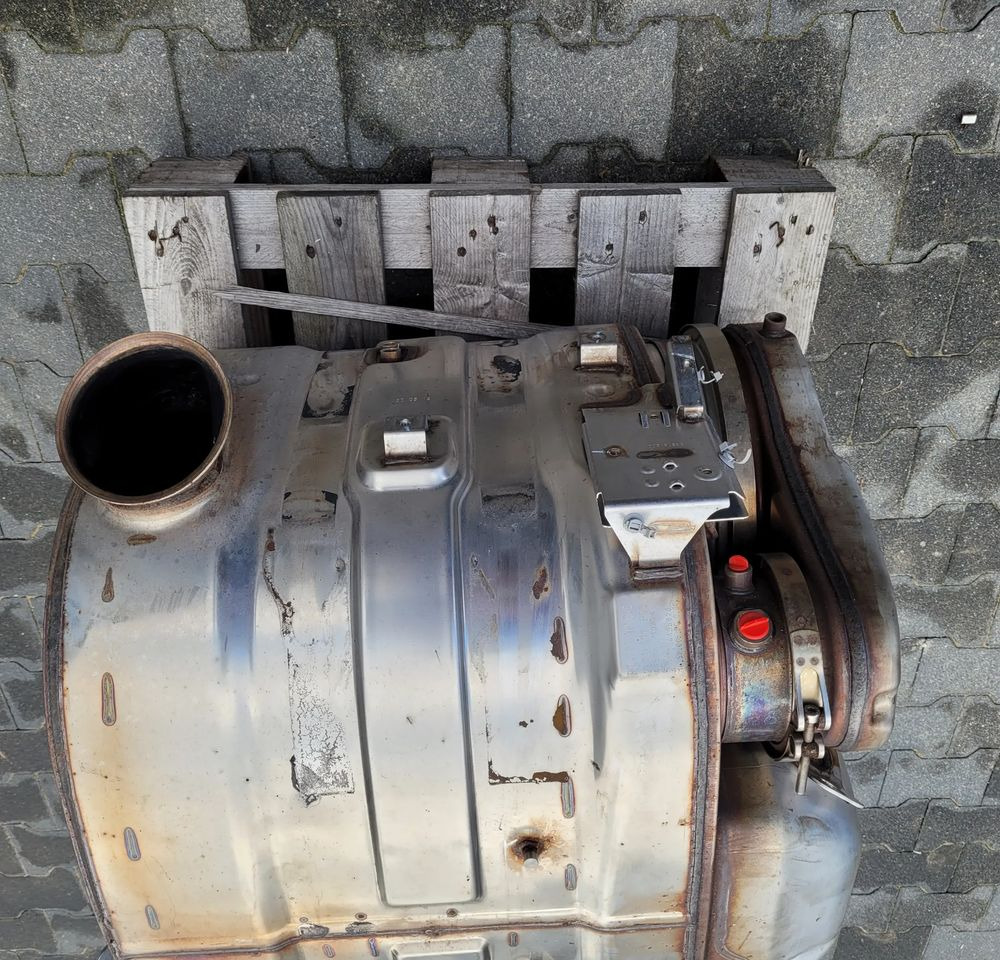 KATALIZATOR RENAULT RANGE T GAMA 23046491 CHWALIM116 - Катализатор для Грузовиков: фото 3 KATALIZATOR RENAULT RANGE T GAMA 23046491 CHWALIM116 - Катализатор для Грузовиков: фото 3