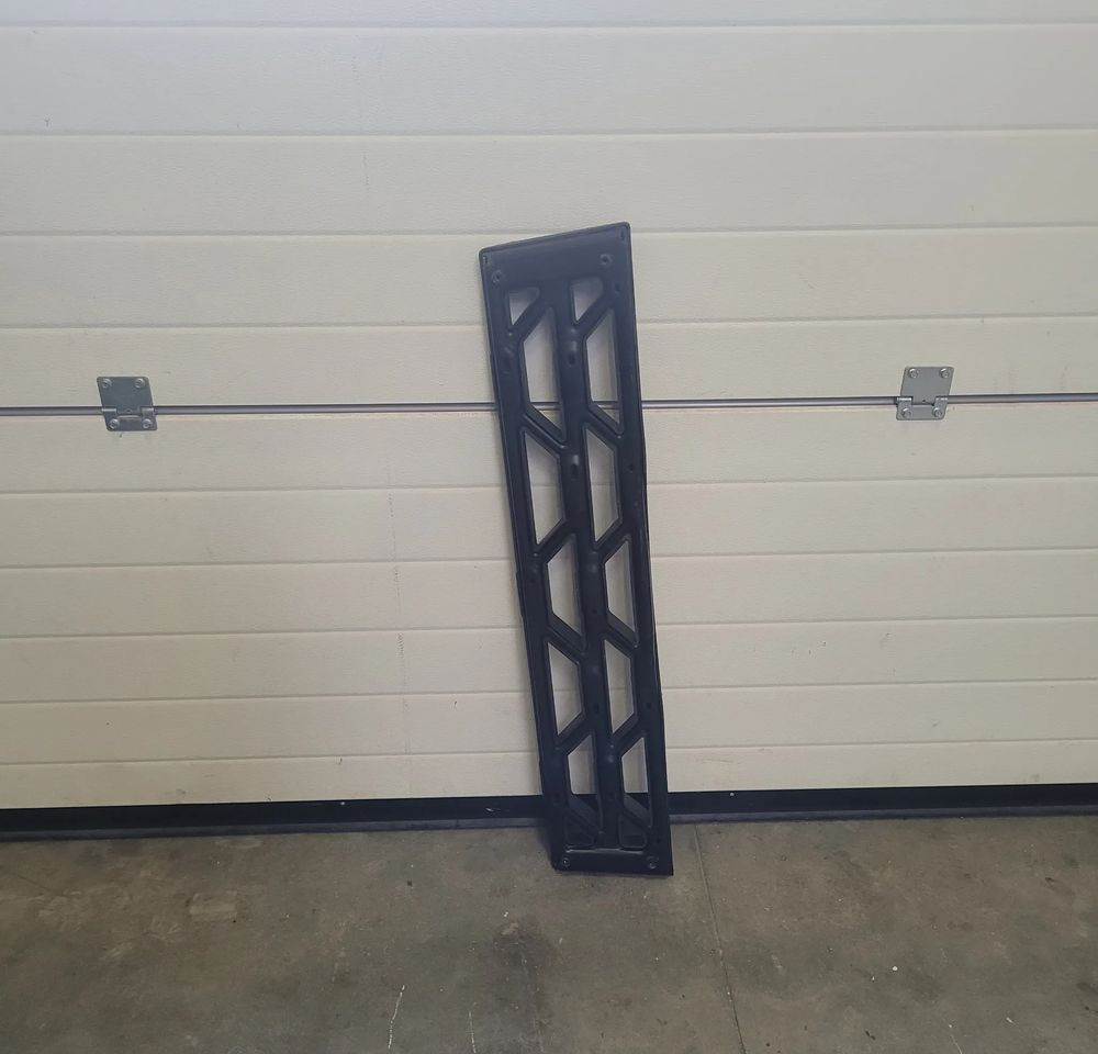 ŁAWKA STOPNIEN RENAULT RANGE T GAMA - Боковая подножка для Грузовиков: фото 2 ŁAWKA STOPNIEN RENAULT RANGE T GAMA - Боковая подножка для Грузовиков: фото 2