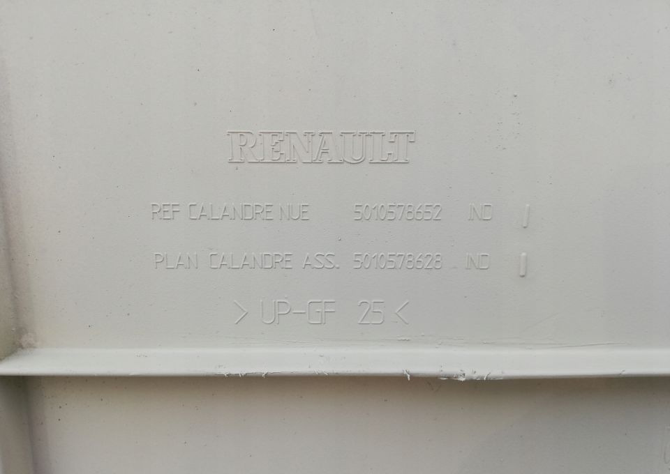 MASKA ATRAPA RENAULT MIDLUM ORYGINAŁ - Капот для Грузовиков: фото 4 MASKA ATRAPA RENAULT MIDLUM ORYGINAŁ - Капот для Грузовиков: фото 4