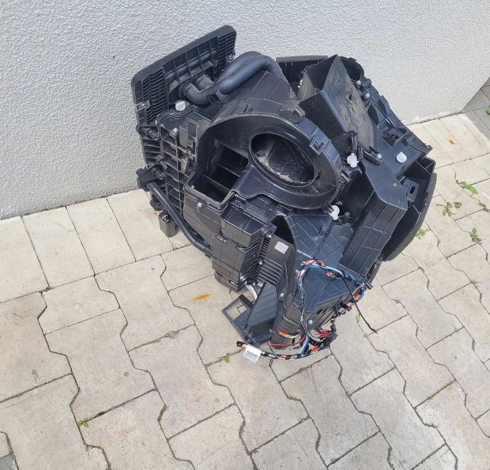 OBUDOWA NAGRZEWNICY NAGRZEWNICA DAF XF 106 LIFT 2255994 ORYGINAŁ CHWALIM116 - Отопление/ Вентиляция для Грузовиков: фото 2 OBUDOWA NAGRZEWNICY NAGRZEWNICA DAF XF 106 LIFT 2255994 ORYGINAŁ CHWALIM116 - Отопление/ Вентиляция для Грузовиков: фото 2