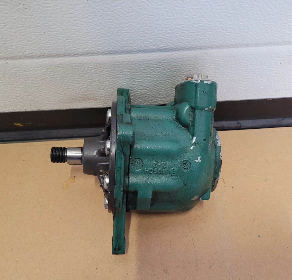 POMPA WSPOMAGANIA VOLVO FH4 OM 22204184 CHWALIM116 - Насос гидроусилителя для Грузовиков: фото 2 POMPA WSPOMAGANIA VOLVO FH4 OM 22204184 CHWALIM116 - Насос гидроусилителя для Грузовиков: фото 2