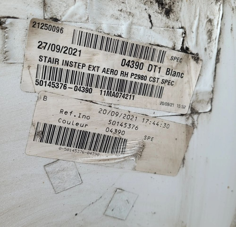 STOPNICA RENAULT RANGE T GAMA RH ORYGINAŁ 50145376 CHWALIM116 - Боковая подножка для Грузовиков: фото 3 STOPNICA RENAULT RANGE T GAMA RH ORYGINAŁ 50145376 CHWALIM116 - Боковая подножка для Грузовиков: фото 3