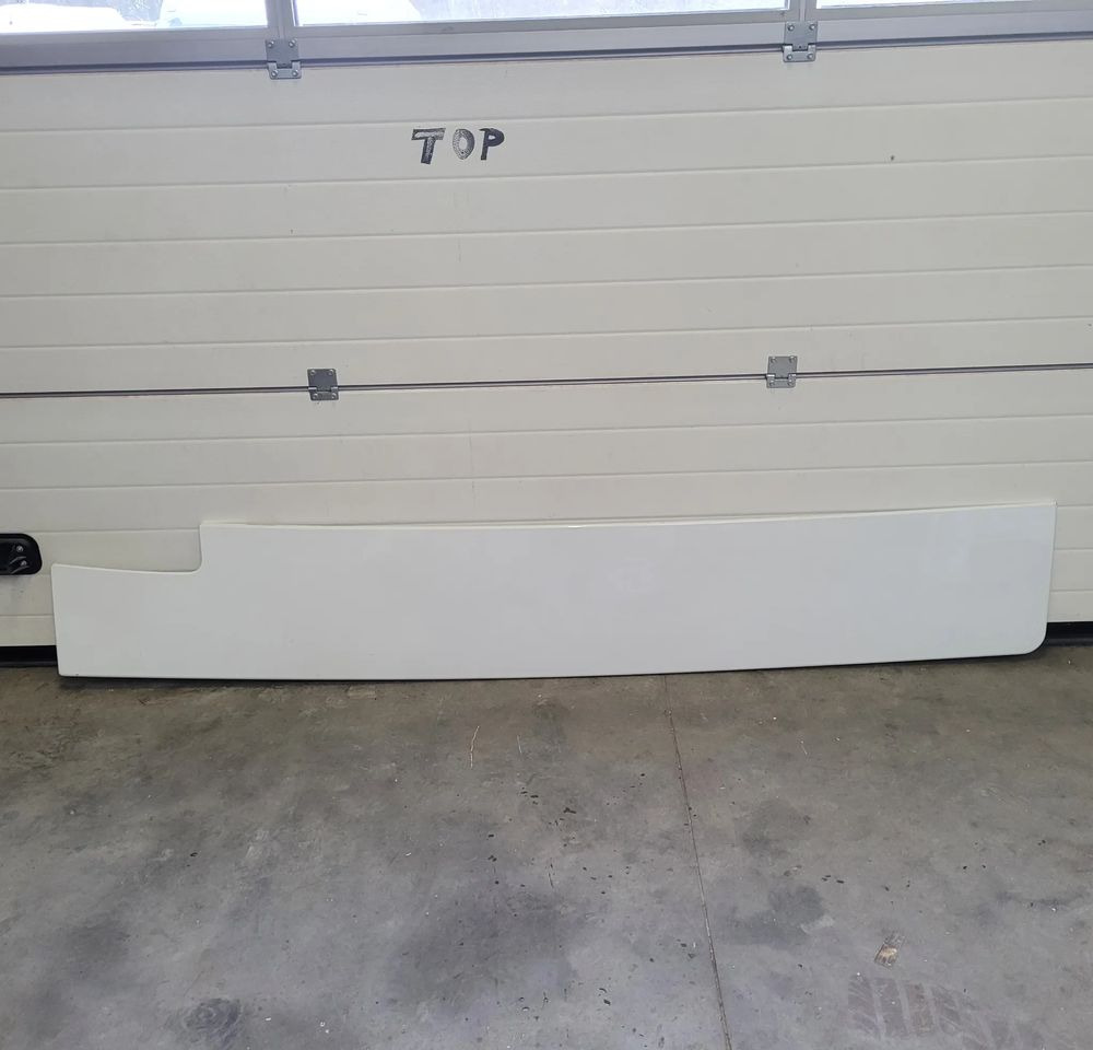 Spojler ZAKABINOWY Mercedes actros mp3 oryginał rh. Chwalim116 - Аэродинамика/ Спойлеры для Грузовиков: фото 1 Spojler ZAKABINOWY Mercedes actros mp3 oryginał rh. Chwalim116 - Аэродинамика/ Спойлеры для Грузовиков: фото 1