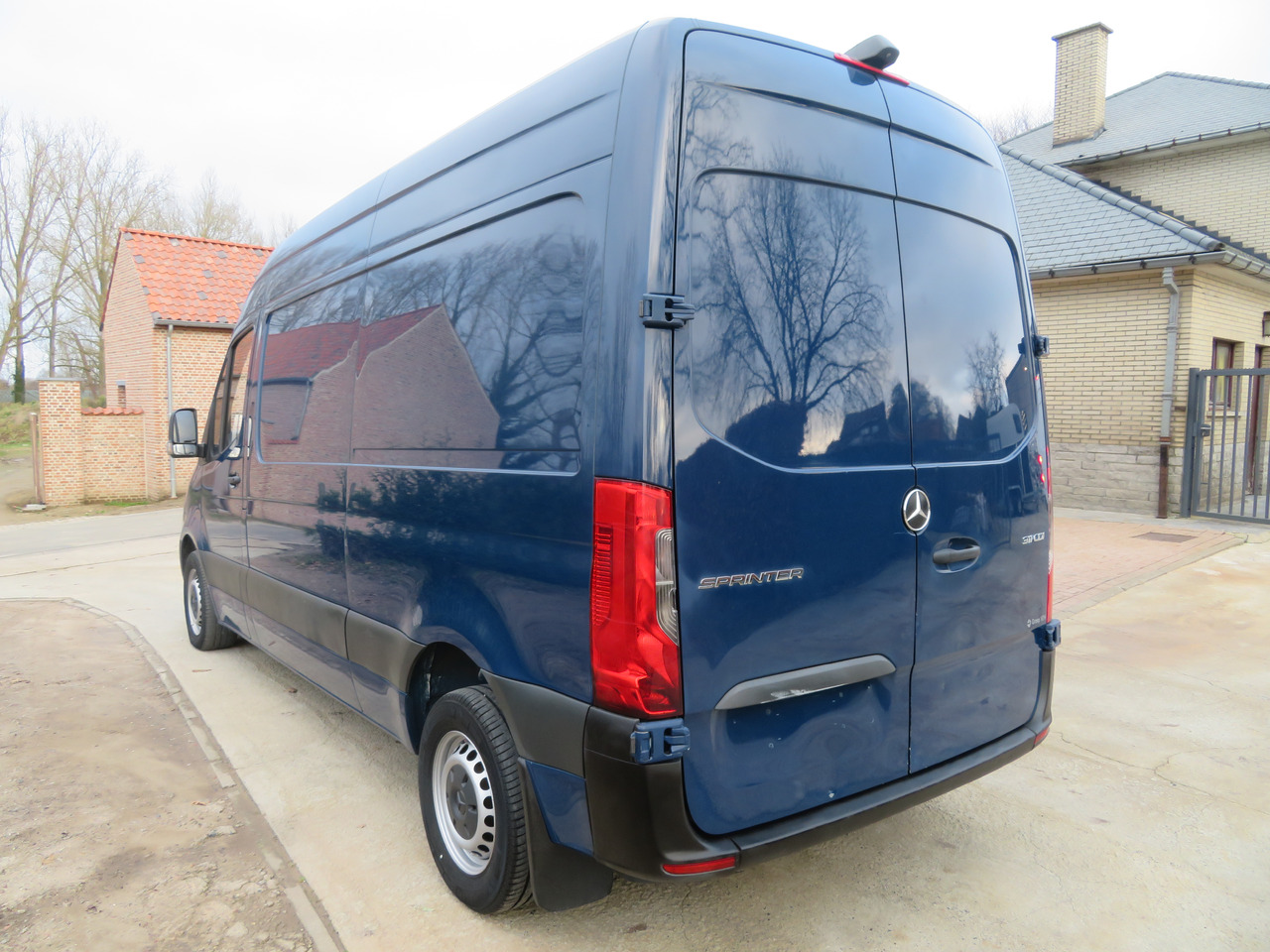 Mercedes-Benz Sprinter 311CDi - Легковой фургон: фото 5 Mercedes-Benz Sprinter 311CDi - Легковой фургон: фото 5
