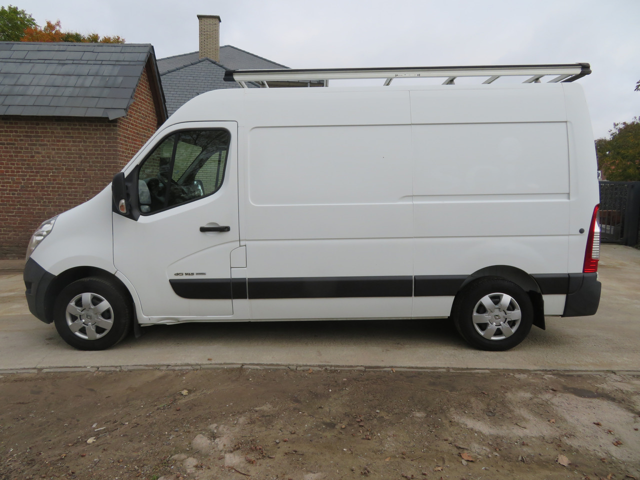 Renault Master 2.3dCi Grand Confort - L2H2 - Цельнометаллический фургон: фото 4 Renault Master 2.3dCi Grand Confort - L2H2 - Цельнометаллический фургон: фото 4