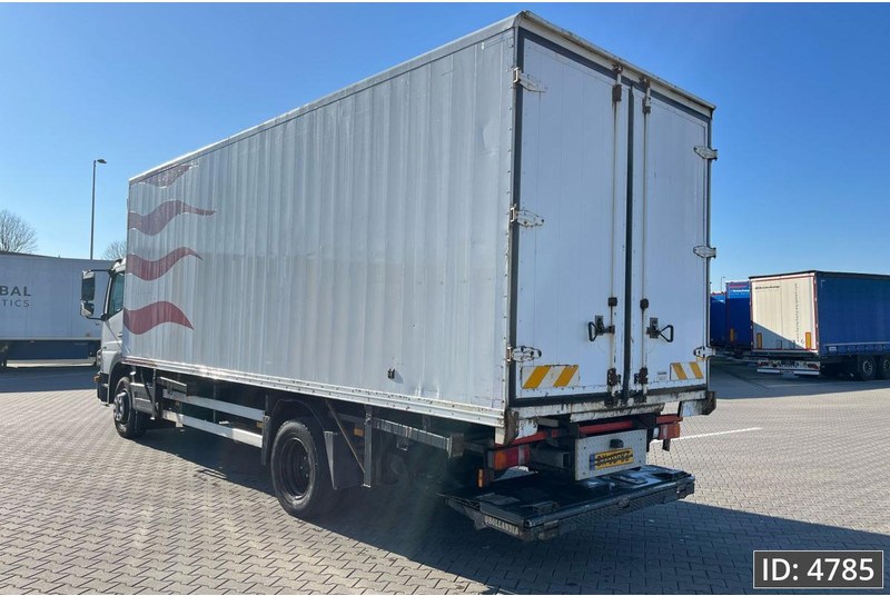 Mercedes-Benz Atego 1318 Day Cab, Euro 5, BDF / EPS automatic / DHOLLANDIA 2000KG - Грузовик-контейнеровоз/ Сменный кузов: фото 2 Mercedes-Benz Atego 1318 Day Cab, Euro 5, BDF / EPS automatic / DHOLLANDIA 2000KG - Грузовик-контейнеровоз/ Сменный кузов: фото 2