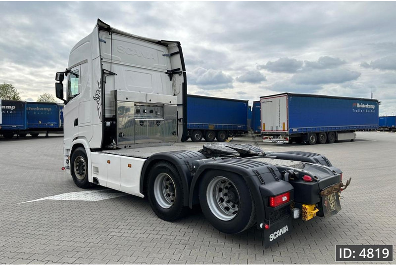 Scania S650 Topline, Euro 6, 6x2 / Retarder / Standklima / PTO / Leather / Sliding 5th wheel, Intarder - Тягач: фото 4 Scania S650 Topline, Euro 6, 6x2 / Retarder / Standklima / PTO / Leather / Sliding 5th wheel, Intarder - Тягач: фото 4