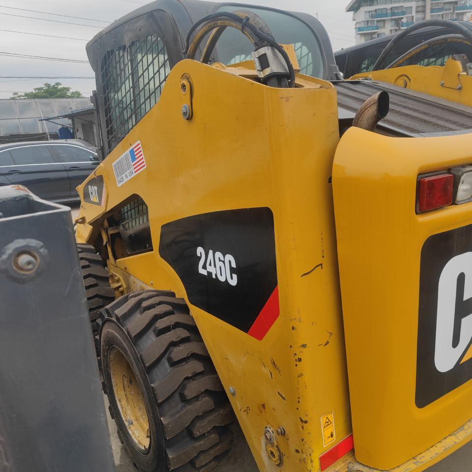 CAT 246C Skid Steer Loader - Мини-погрузчик с бортовым поворотом: фото 3 CAT 246C Skid Steer Loader - Мини-погрузчик с бортовым поворотом: фото 3