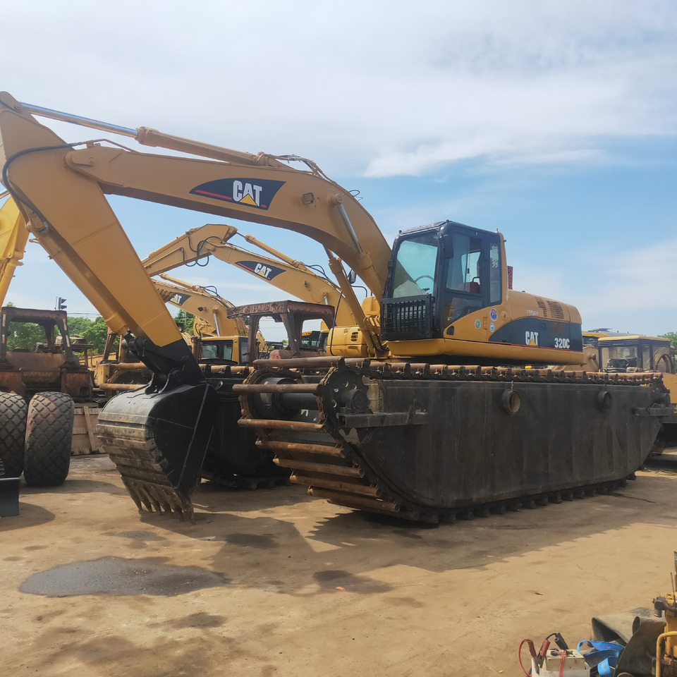 CATERPILLAR 320C - Гусеничный экскаватор: фото 3 CATERPILLAR 320C - Гусеничный экскаватор: фото 3
