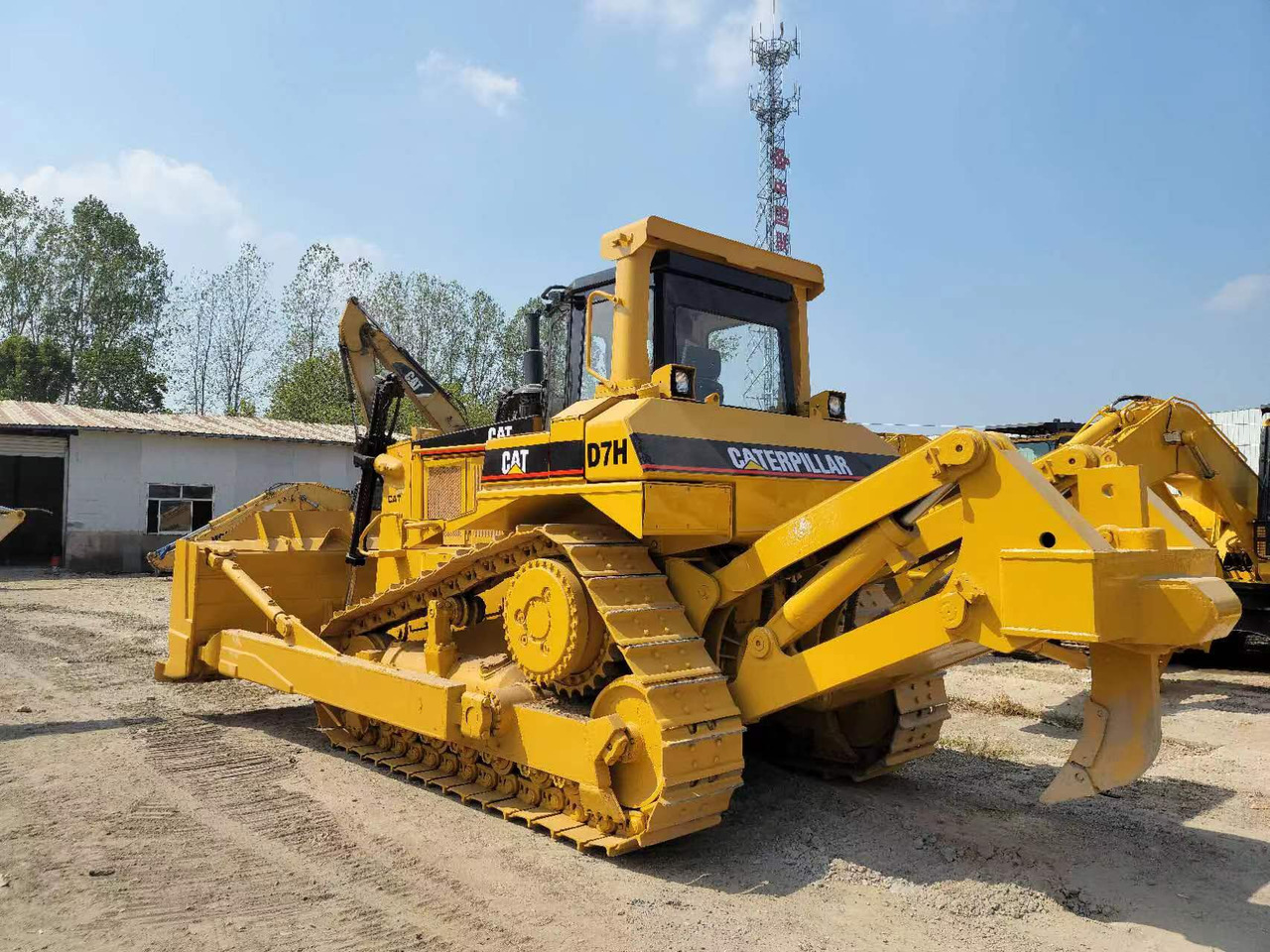 CATERPILLAR D7H - Бульдозер: фото 5 CATERPILLAR D7H - Бульдозер: фото 5